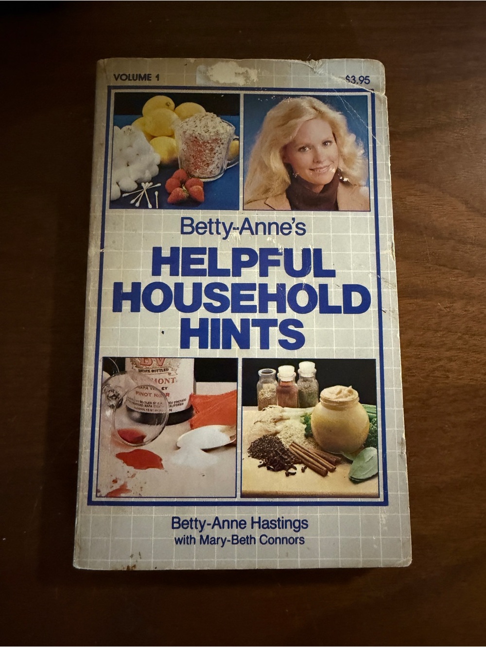 Betty-Anne's Helpful Household Hints - White/Cream Cover vintage 1983